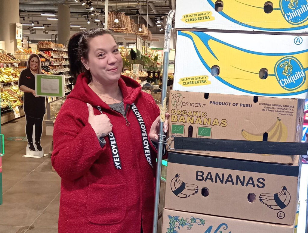 Platte e.V. - Spende Fünf Minuten Terrinen von REWE Wintgens und Kunden